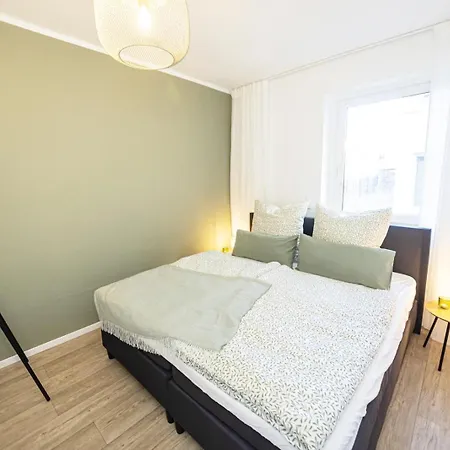 Appartement Blossfeld-apartments Geraeumige Stadtoase Mitten Im Zentrum Mit 3 Schlafzimmern, Gratis Parkplatz, W-lan, Netflix *