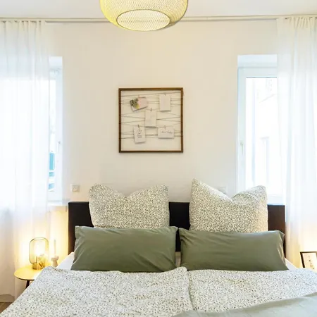 Blossfeld-apartments Geraeumige Stadtoase Mitten Im Zentrum Mit 3 Schlafzimmern, Gratis Parkplatz, W-lan, Netflix Jena