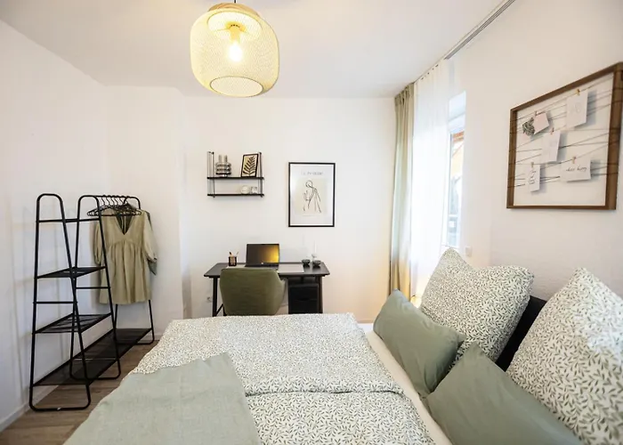 Bloßfeld-apartments Geräumige Stadtoase Mitten Im Zentrum Mit 3 Schlafzimmern, Gratis Parkplatz, W-lan, Netflix Apartment Jena