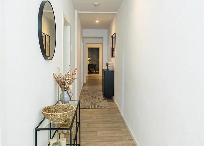 Bloßfeld-apartments Geräumige Stadtoase Mitten Im Zentrum Mit 3 Schlafzimmern, Gratis Parkplatz, W-lan, Netflix Apartment *